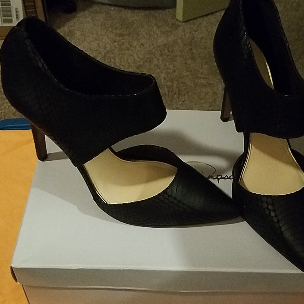 Jessica Simpson Coswell